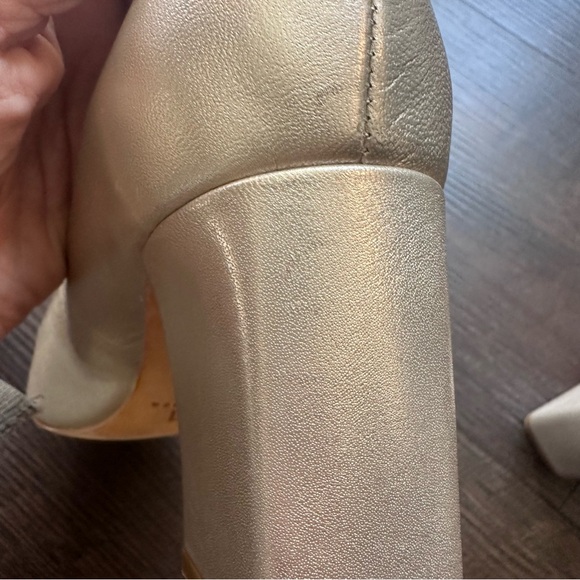 Marc Fisher Zala pointy toe pump with block heel metallic champagne  sz 7.5 - Picture 6 of 6